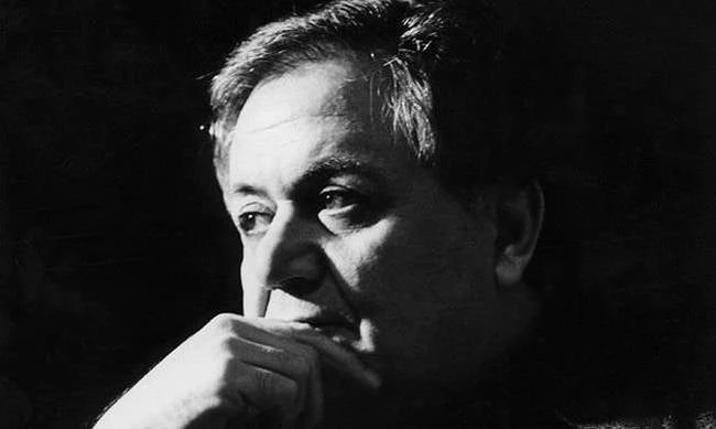 Σαν σήμερα το 1994 φεύγει από τη ζωή ο Μάνος Χατζιδάκις